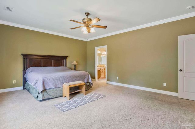 5700 Hunters Oak Trl, Milton, FL 32570