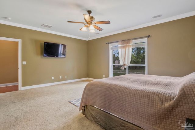 5700 Hunters Oak Trl, Milton, FL 32570