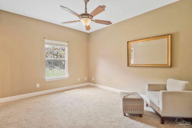 5700 Hunters Oak Trl, Milton, FL 32570