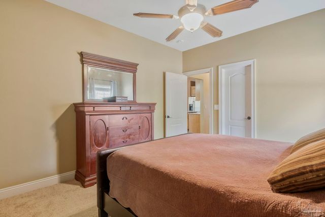 5700 Hunters Oak Trl, Milton, FL 32570