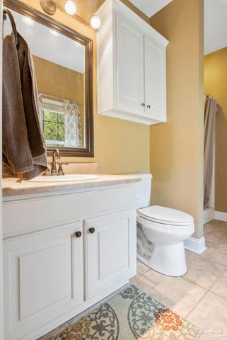 5700 Hunters Oak Trl, Milton, FL 32570