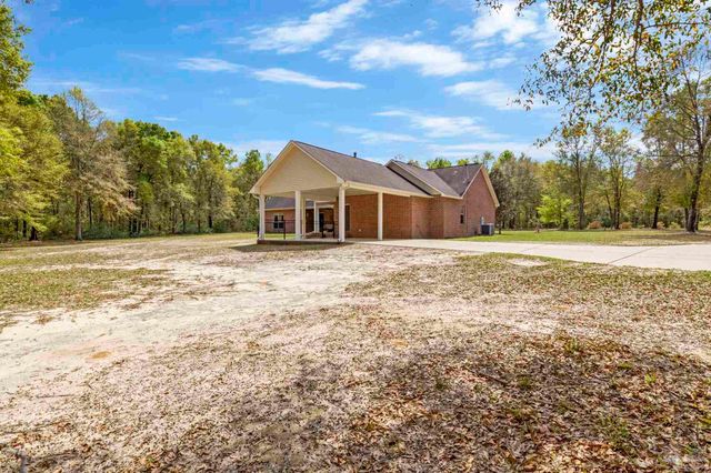 5700 Hunters Oak Trl, Milton, FL 32570