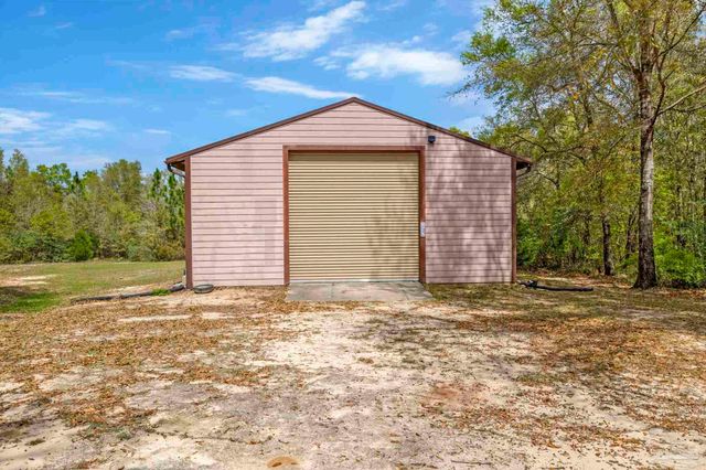 5700 Hunters Oak Trl, Milton, FL 32570