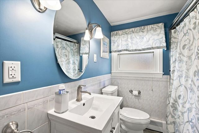 29 Garfield Ave, Beverly, MA 01915
