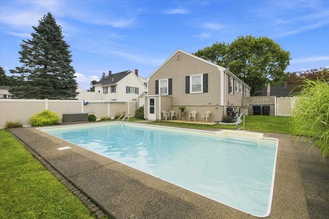 29 Garfield Ave, Beverly, MA 01915