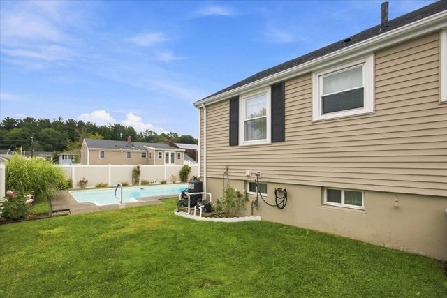29 Garfield Ave, Beverly, MA 01915