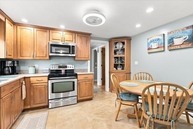 29 Garfield Ave, Beverly, MA 01915