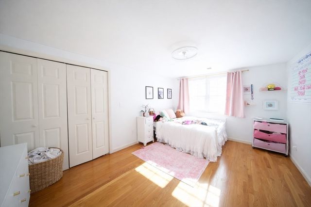 6 Adams Court 6, Hingham, MA 02043