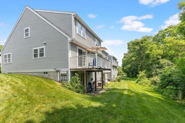 6 Adams Court 6, Hingham, MA 02043