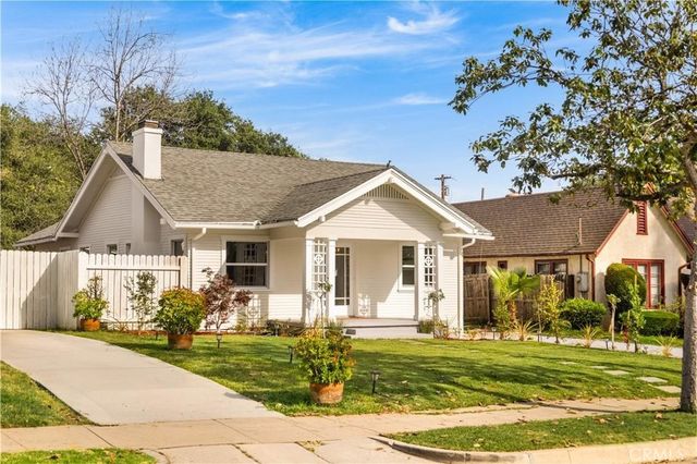 1166 N El Molino Avenue, Pasadena, CA 91104