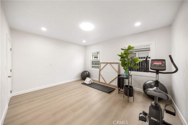 1166 N El Molino Avenue, Pasadena, CA 91104