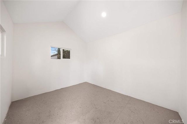 1166 N El Molino Avenue, Pasadena, CA 91104