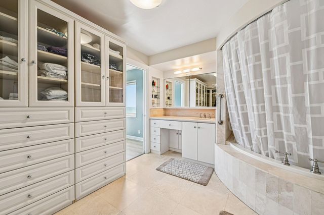 1151 N Fort Lauderdale Beach Boulevard 9A, Fort Lauderdale, FL 33304