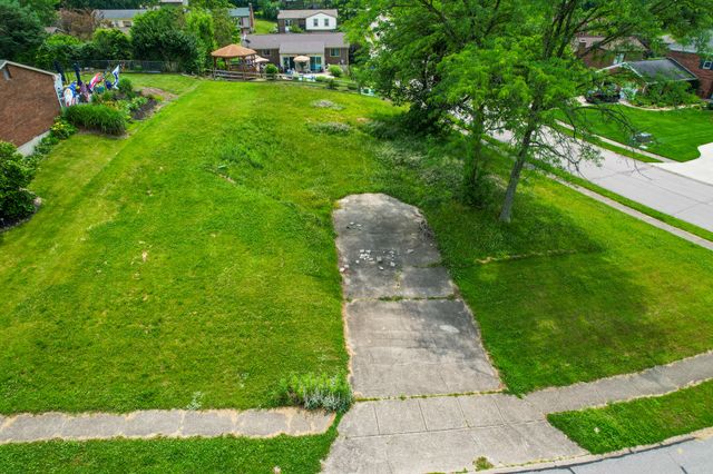 2727 Vera Cruz Drive, Villa Hills, KY 41017