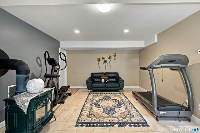 71 Blackberry Drive, Stamford, CT 06903