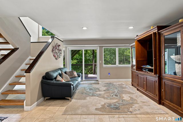 71 Blackberry Drive, Stamford, CT 06903