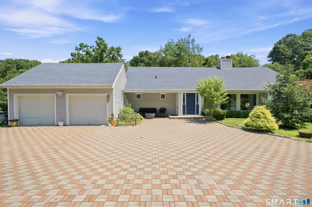 71 Blackberry Drive, Stamford, CT 06903