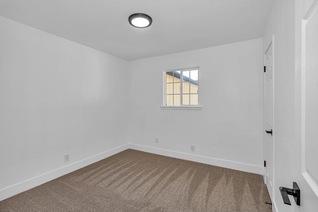 3655 N Lafayette, Fresno, CA 93705