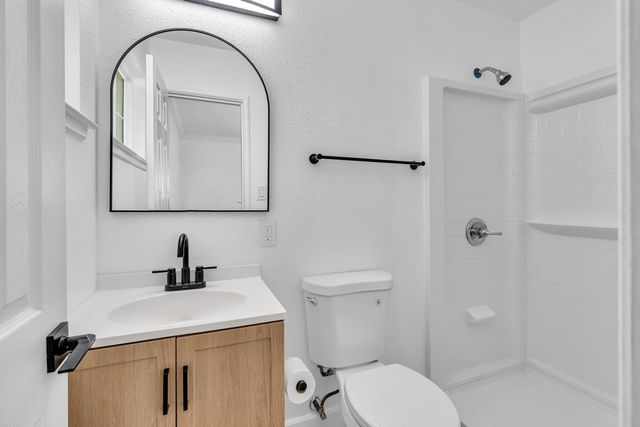 3655 N Lafayette, Fresno, CA 93705