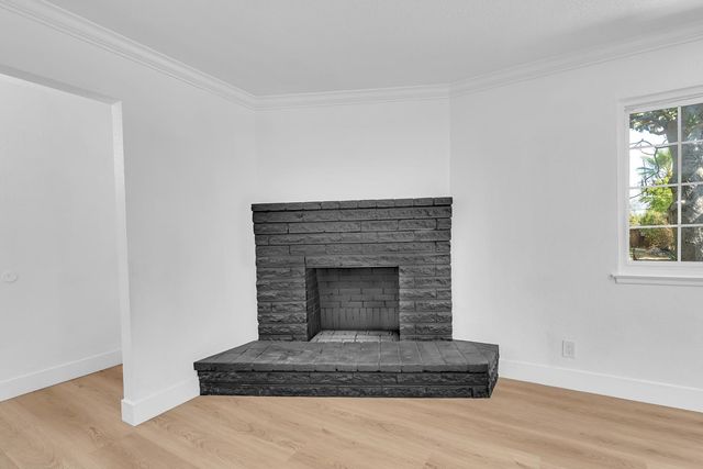 3655 N Lafayette, Fresno, CA 93705