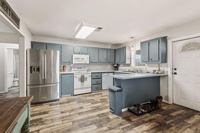 521 County Road 15100, Blossom, TX 75416