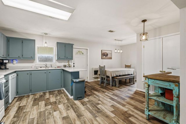 521 County Road 15100, Blossom, TX 75416