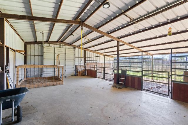 521 County Road 15100, Blossom, TX 75416