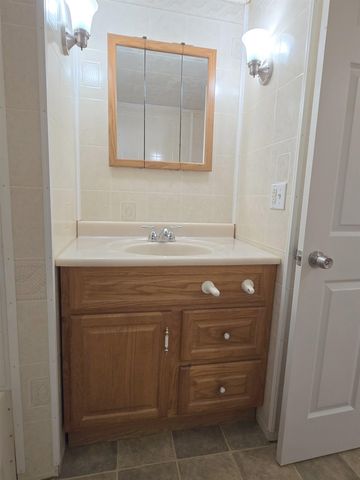 131 Crosby Drive, St. Albans City, VT 05478