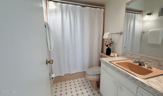4243 W Bancroft Street, 205e, Toledo, OH 43615