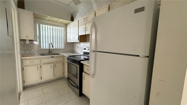 1943 Monroe Street 306A, Hollywood, FL 33020