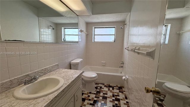 1943 Monroe Street 306A, Hollywood, FL 33020