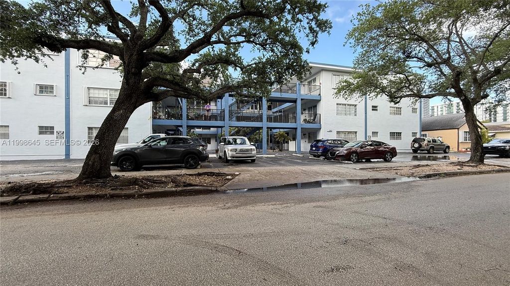 1943 Monroe Street 306A, Hollywood, FL 33020
