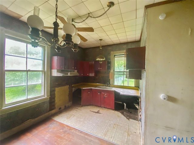 1973 Kutchen St, Petersburg, VA 23805