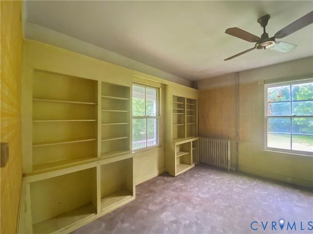 1973 Kutchen St, Petersburg, VA 23805