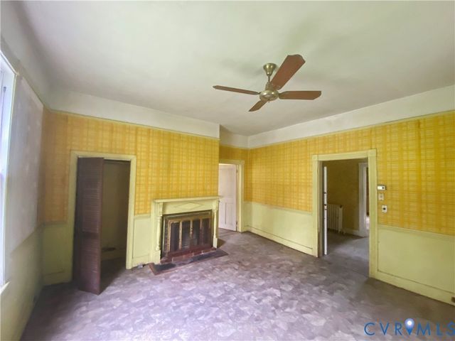1973 Kutchen St, Petersburg, VA 23805