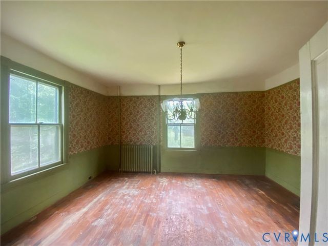 1973 Kutchen St, Petersburg, VA 23805