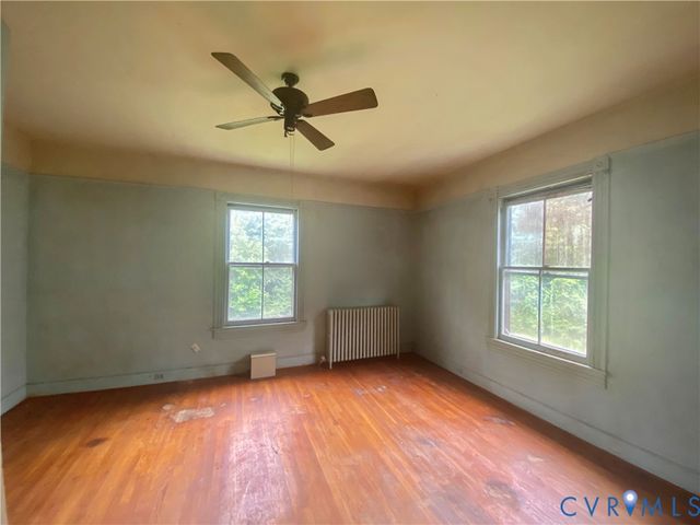 1973 Kutchen St, Petersburg, VA 23805