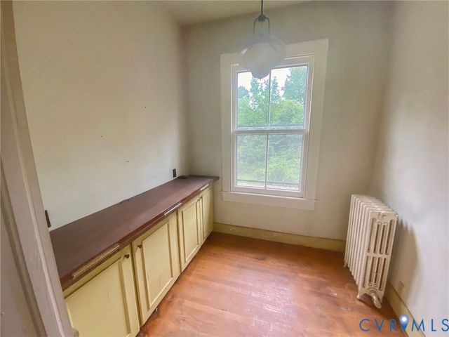 1973 Kutchen St, Petersburg, VA 23805
