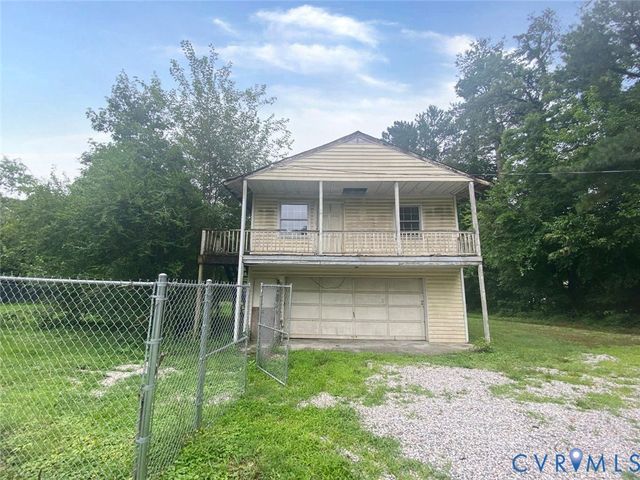 1973 Kutchen St, Petersburg, VA 23805