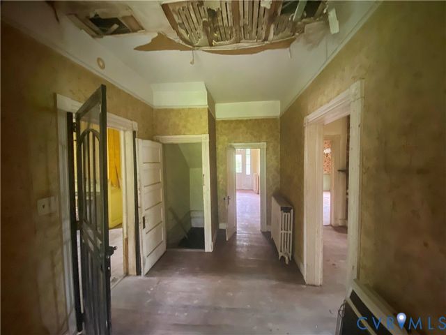 1973 Kutchen St, Petersburg, VA 23805