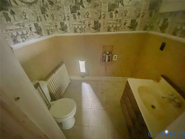 1973 Kutchen St, Petersburg, VA 23805