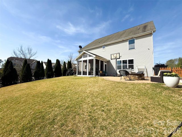 10954 NW Aspen Ridge Lane NW, Concord, NC 28027