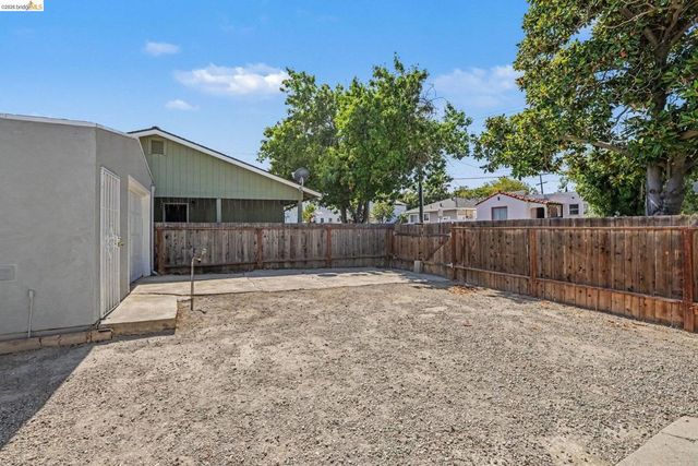 206 E 16Th St, Pittsburg, CA 94565