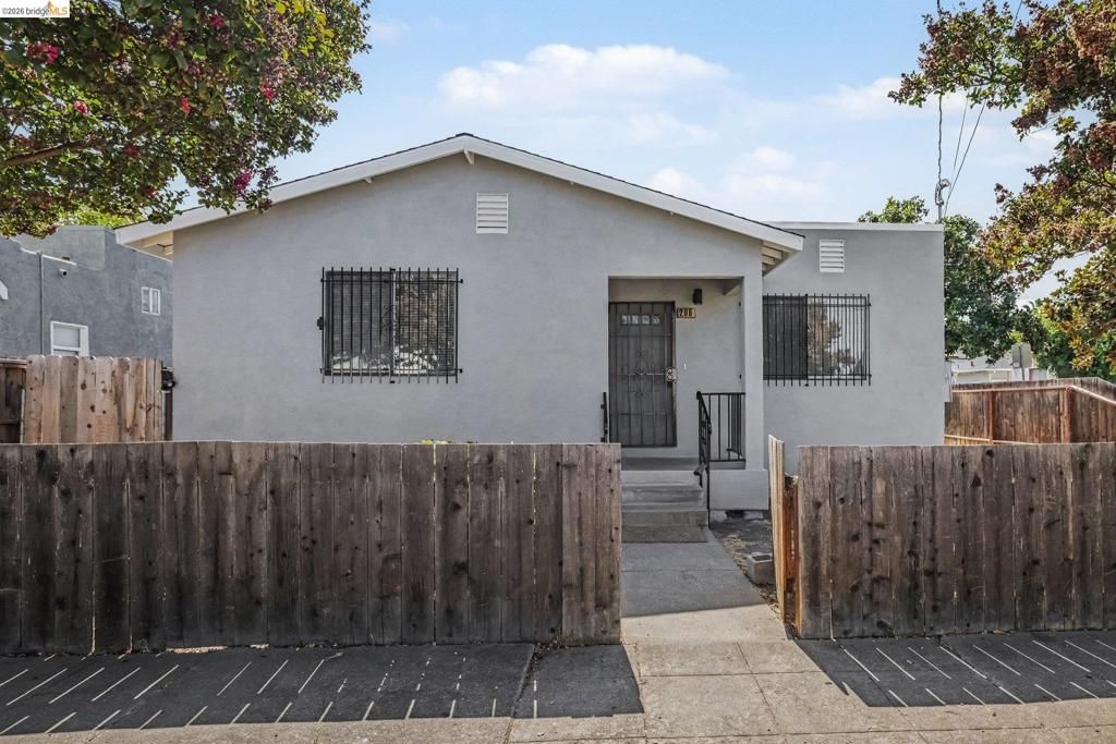 206 E 16Th St, Pittsburg, CA 94565