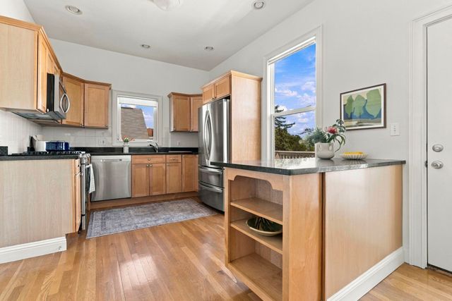 62 Central Street 3, Somerville, MA 02143