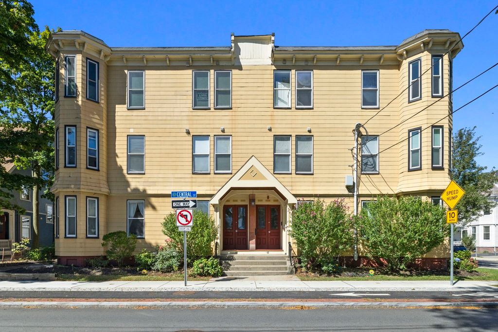 62 Central Street 3, Somerville, MA 02143