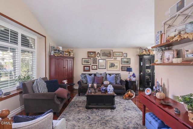 20530 Lisa Gail Drive, Santa Clarita, CA 91350
