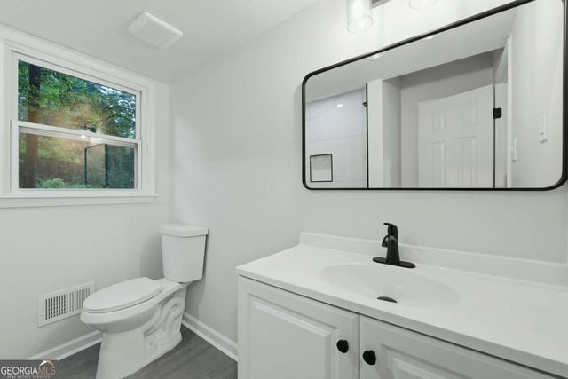 648 Bralorne Drive, Stone Mountain, GA 30087
