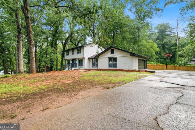 648 Bralorne Drive, Stone Mountain, GA 30087