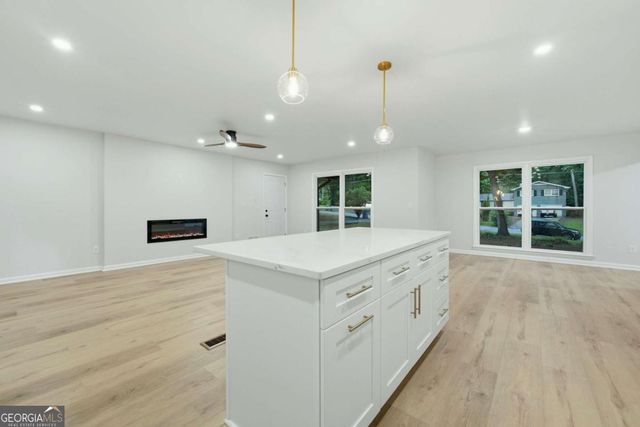 648 Bralorne Drive, Stone Mountain, GA 30087